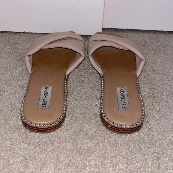 Steve Madden Tan Slide Sandals with Studded Trim, Size 9 - Picture 3 of 8